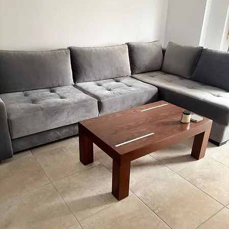 Qerret Sands アパート ゴーレム