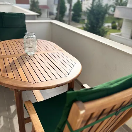 Апартаменты Qerret Sands *